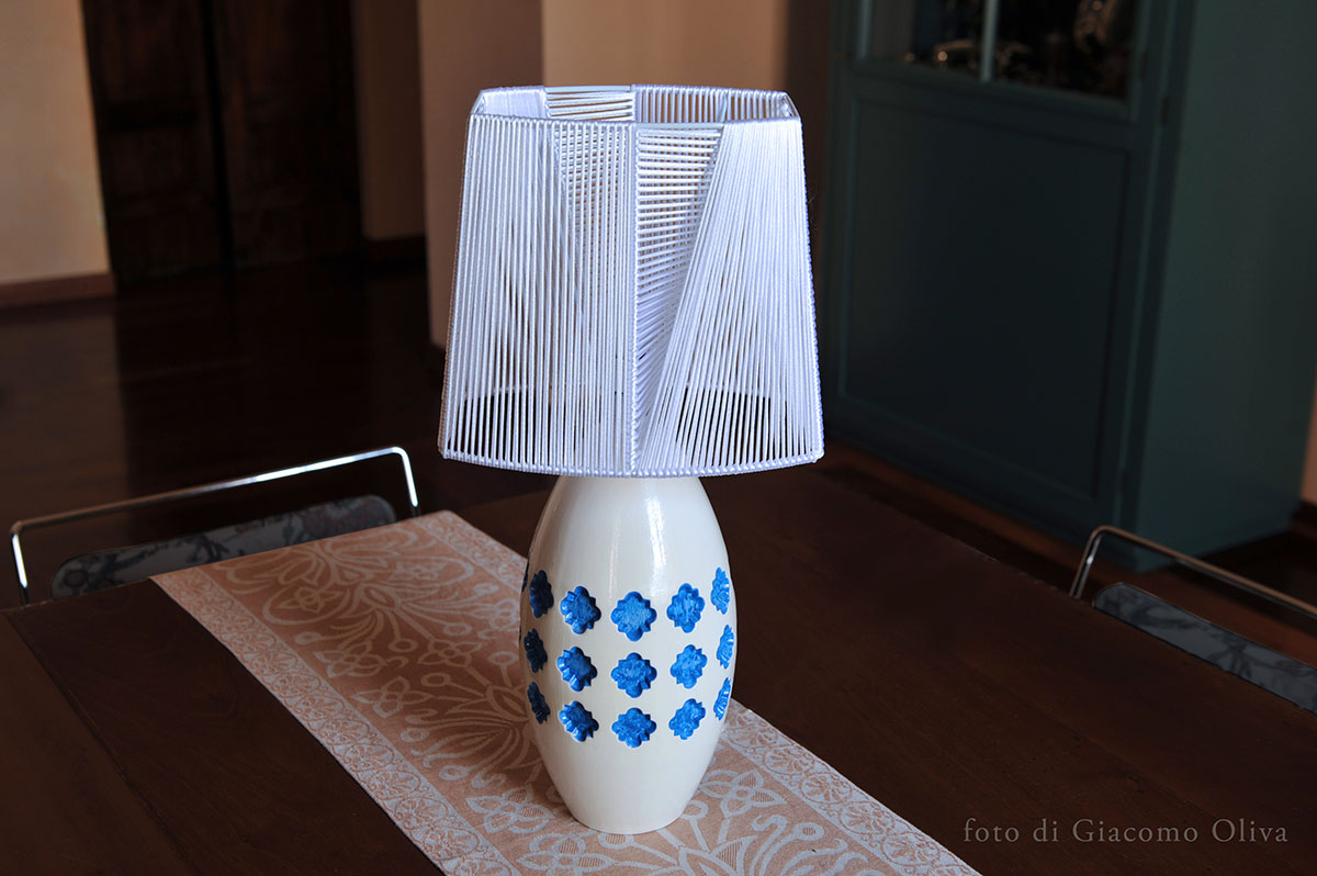 Lampada da tavolo in ceramica design originale Materia Ceramica