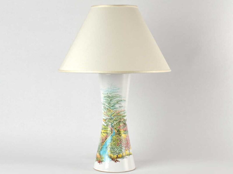 Lampada in ceramica "Paesaggio Primaverile" dipinta a mano da Materia Ceramica Umbria Perugia